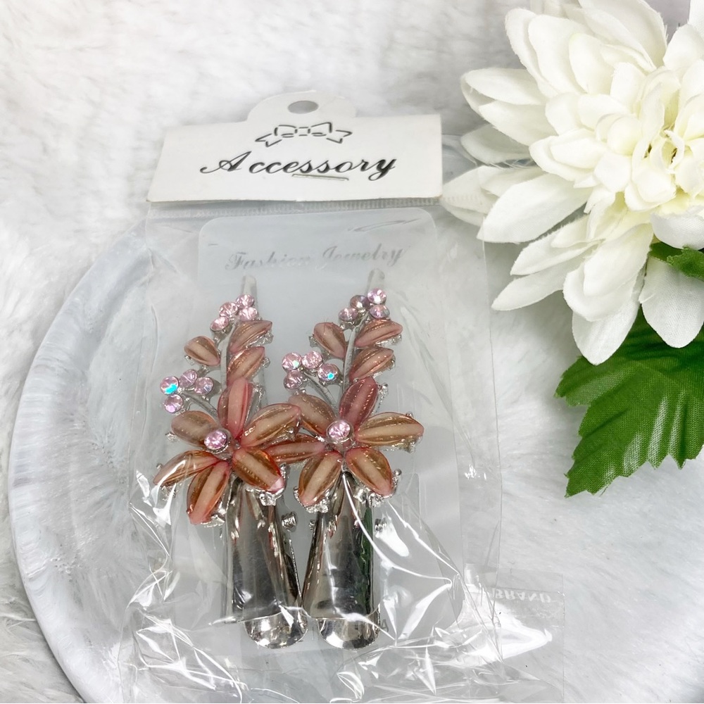 Crystal Floral Beaded Alligator Hair Clips Set Of Two Pink Silver Tone NEW - Picture 2 of 7